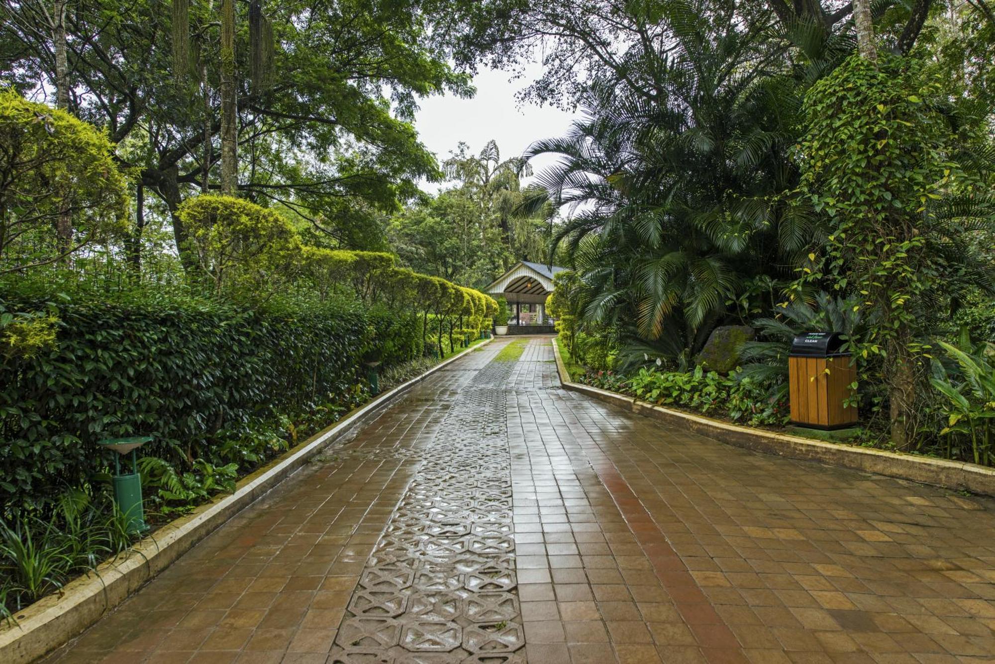 The Windflower Resort & Spa, Coorg Suntikoppa Exterior foto